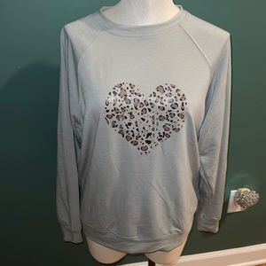 Lilicloth long sleeve.‎  Size L